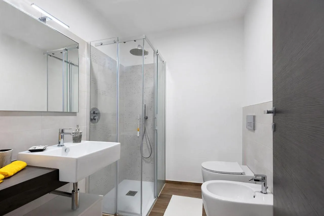Villa Donne Del Lago Marta Salò Apartmán