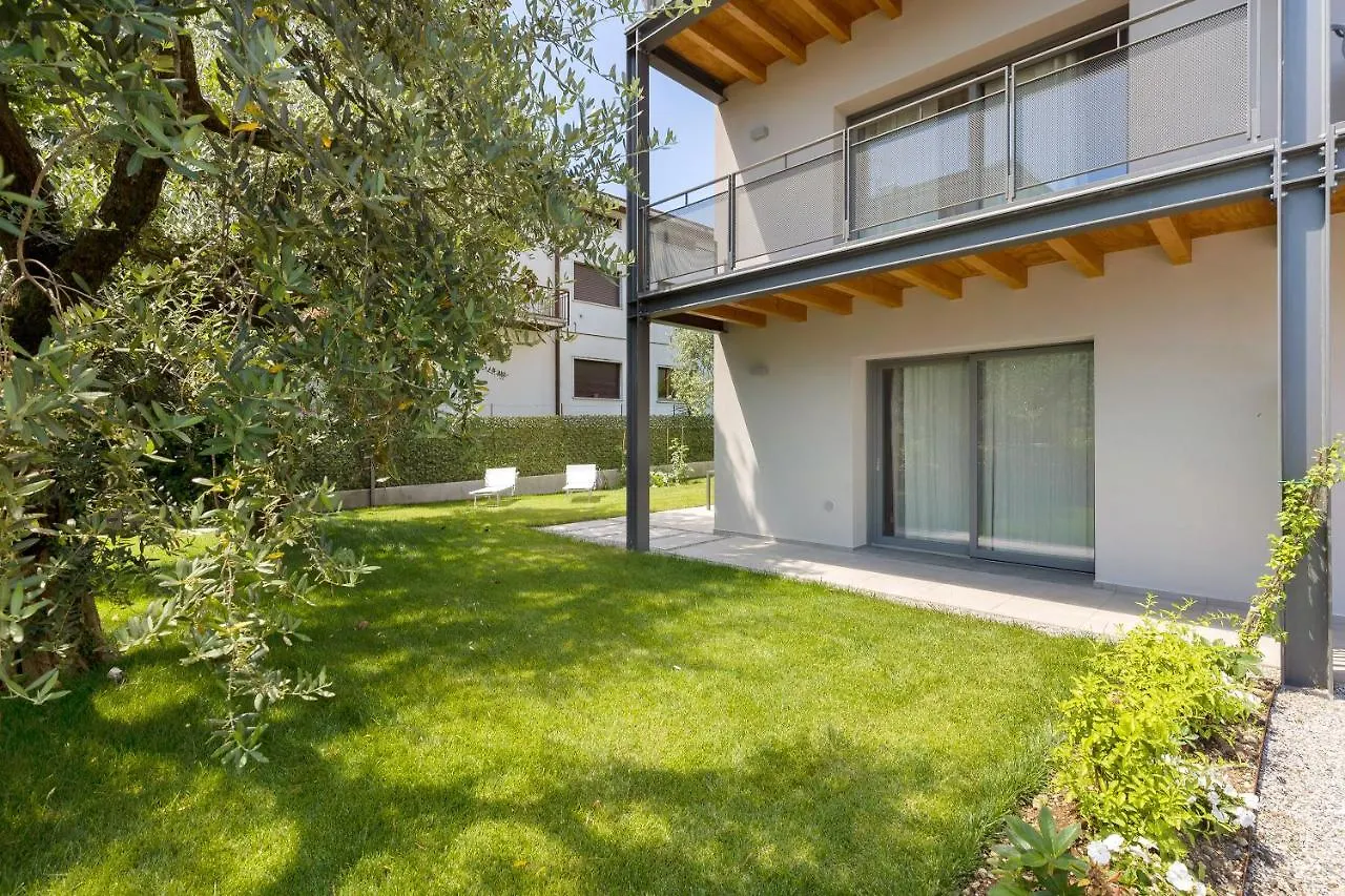 Villa Donne Del Lago Marta Salo Apartment