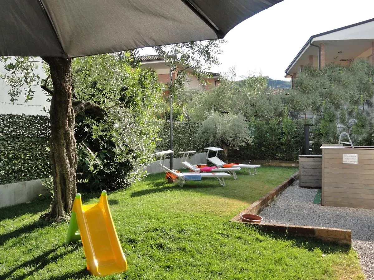 Villa Donne Del Lago Marta Salò Apartmán
